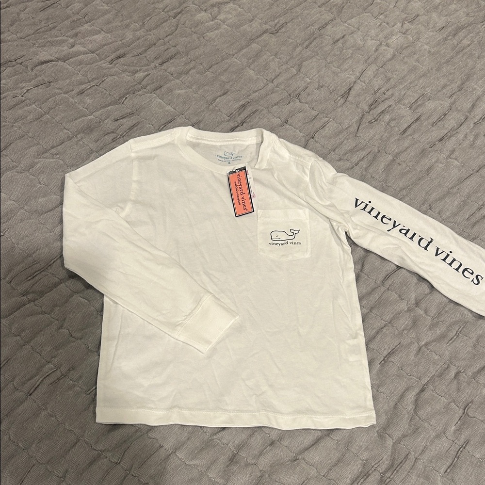 Vineyard Vines White Long-Sleeve Pocket Tee with Sleeve Logo